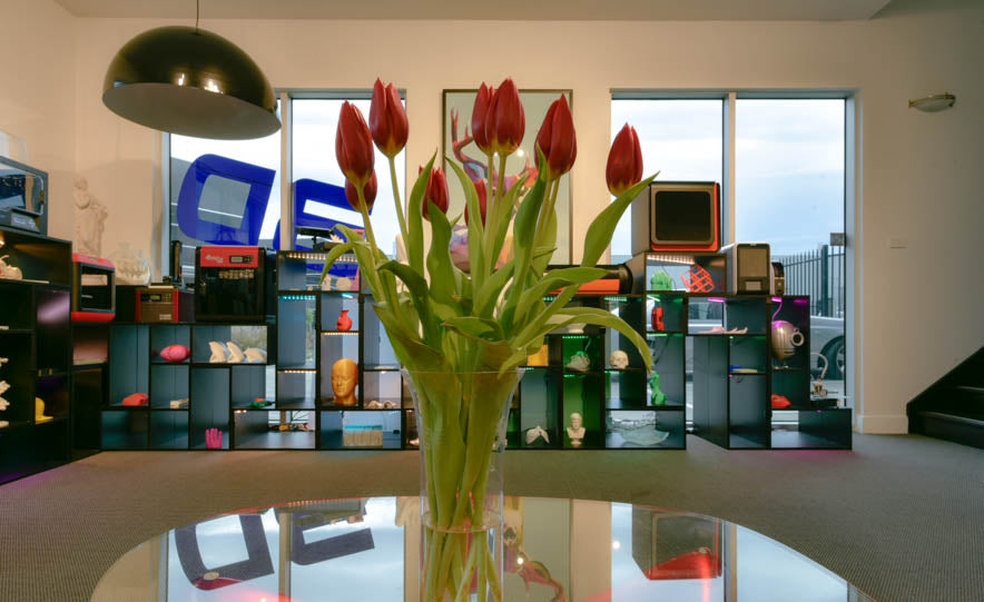 3D Printer superstore display table