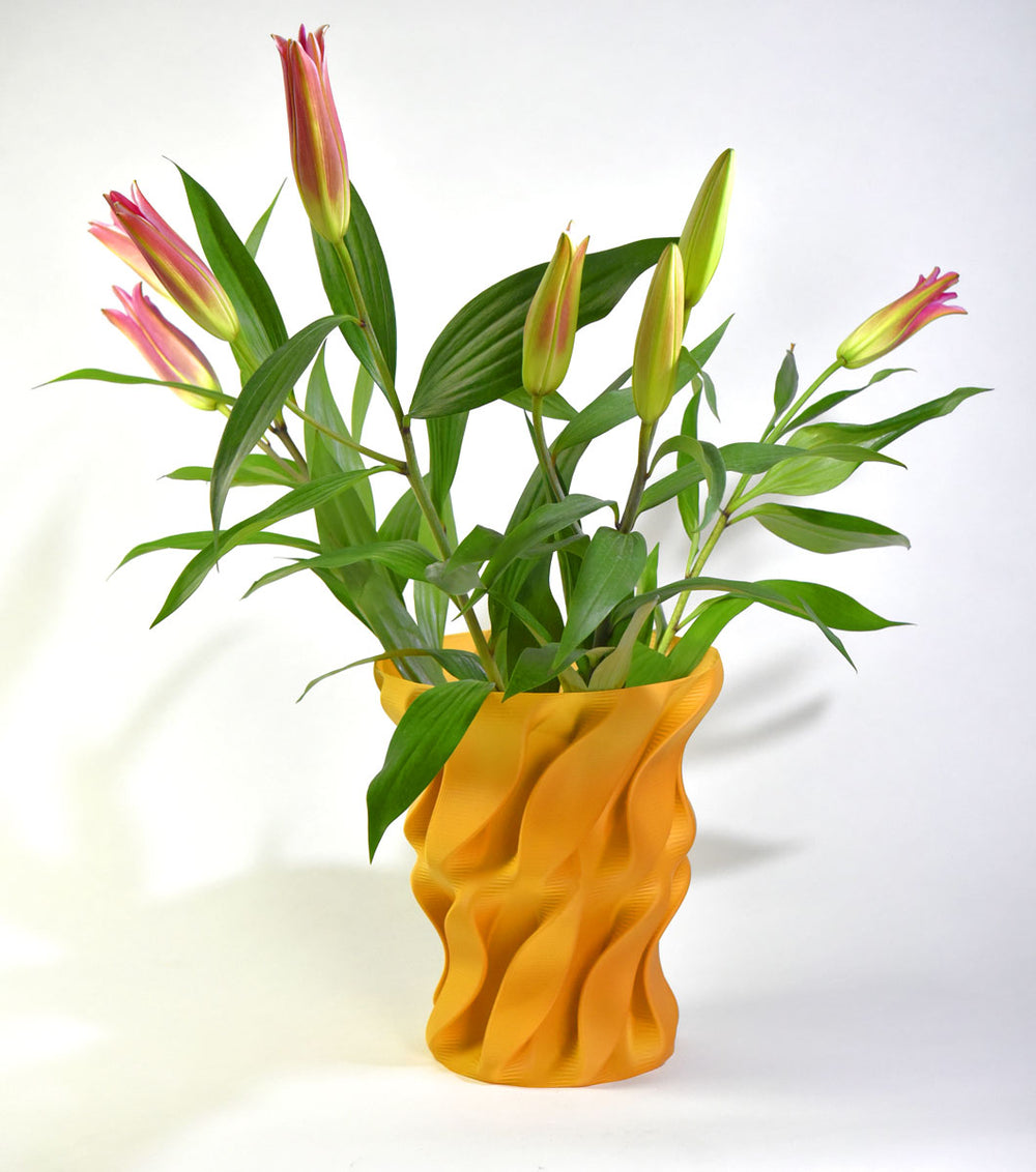 Vase 3d printed in Jelly Bean Gold PLA filament