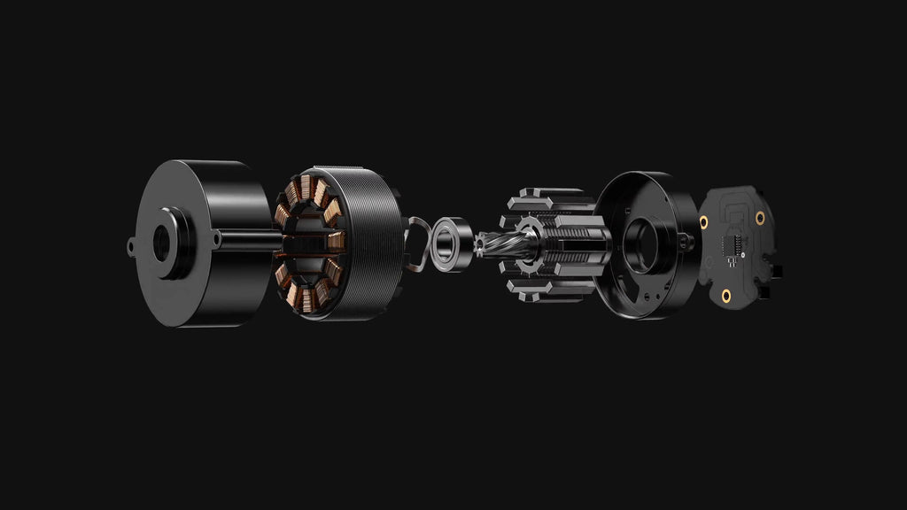 The P2S is built to handle whatever you throw at it. The redesigned toolhead, inspired by the high-end H2D, features a powerful magnetic servo extruder that can exert approximately 70% more force than its predecessor. This ensures a consistent and powerful flow of filament, which is critical for maintaining quality at high speeds.